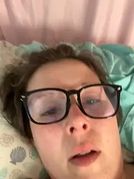 KatieBARBiE98 online show from 03-10-26, 09:19