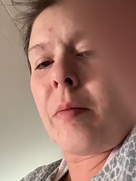 KatieBARBiE98 online show from 01-06-26, 03:16