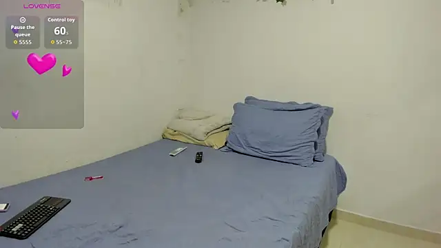 ashley lemus online show from 11-02-25, 04:06