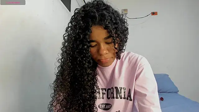 Snapshot of ashley_lemus chatting on 05-30-26, 11:54 ashley lemus online show from 05-30-26, 11:54