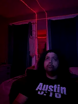 chubbydominican online show from 12-17-25, 06:07