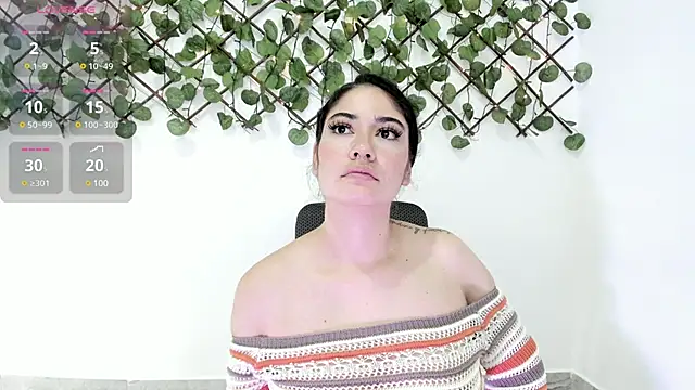 Madeleine  w online show from 03-17-25, 11:24