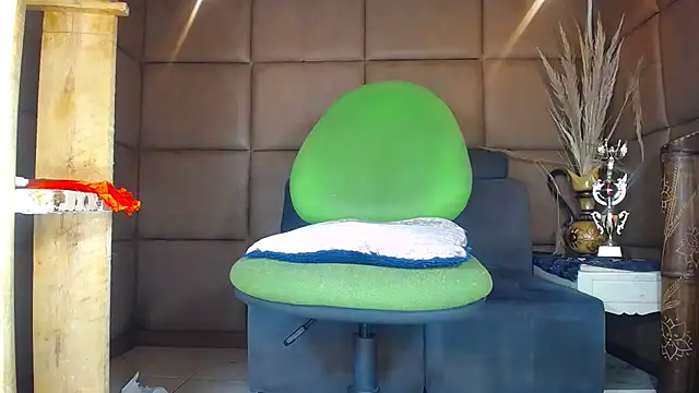 Snapshot of RandyAA_D chatting on 09-11-25, 02:17 RandyAA D online show from 09-11-25, 02:17