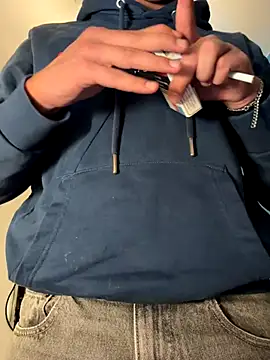 calleaaaa online show from 10-25-25, 05:13