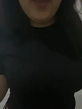 Snapshot of yassminsexy22 chatting on 11-06-25, 10:14 yassminsexy22 online show from 11-06-25, 10:14