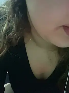 Snapshot of yassminsexy22 chatting on 02-20-26, 07:49 yassminsexy22 online show from 02-20-26, 07:49