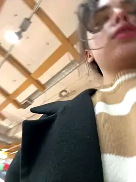 pantyless online show from 09-27-25, 10:49