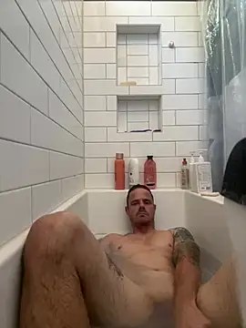 Snapshot of UtopianMisfit1 chatting on 03-18-26, 06:53 UtopianMisfit1 online show from 03-18-26, 06:53