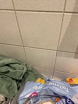 Snapshot of Michaela1222 chatting on 01-06-26, 04:00 Michaela1222 online show from 01-06-26, 04:00