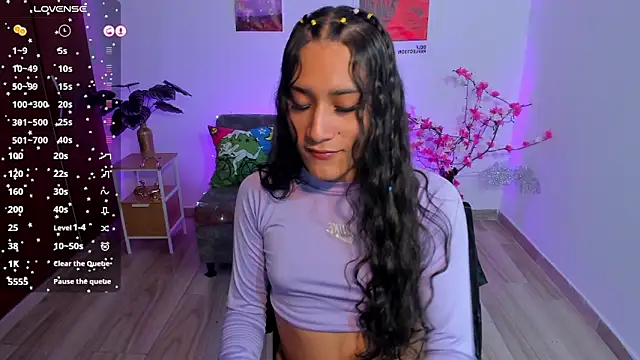 Snapshot of CamilaHarperr_ chatting on 04-28-26, 11:20 CamilaHarperr online show from 04-28-26, 11:20