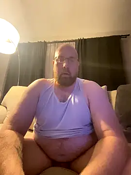 Snapshot of ThicPat chatting on 10-27-25, 11:49 ThicPat online show from 10-27-25, 11:49