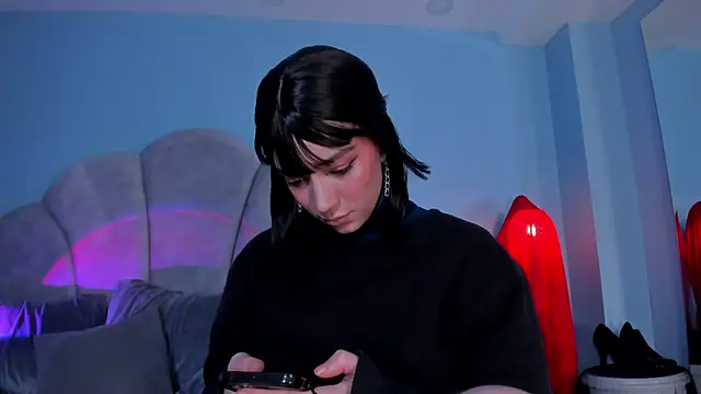 sweeet peach online show from 10-10-25, 10:43