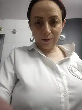 catalinamommyx online show from 10-01-25, 01:55