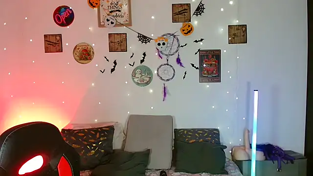 catalinamommyx online show from 10-27-25, 11:16