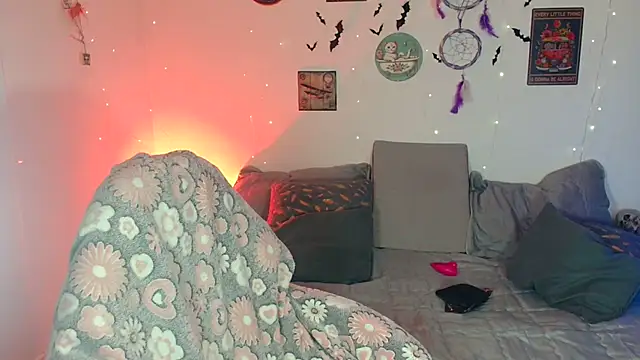 catalinamommyx online show from 11-04-25, 01:09