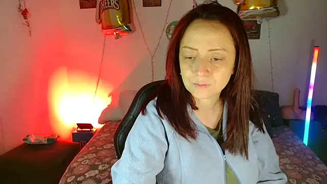 catalinamommyx online show from 10-20-25, 05:20