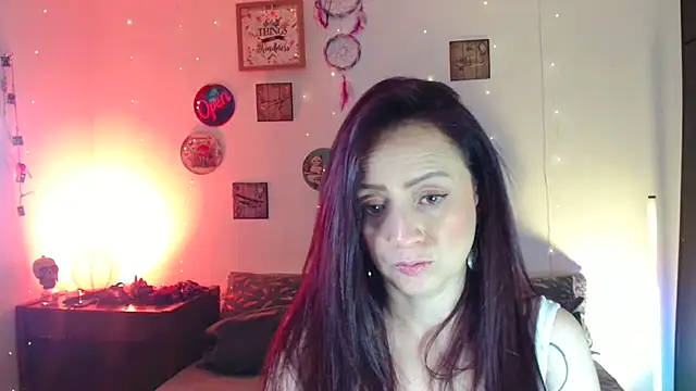 catalinamommyx online show from 06-11-26, 12:32