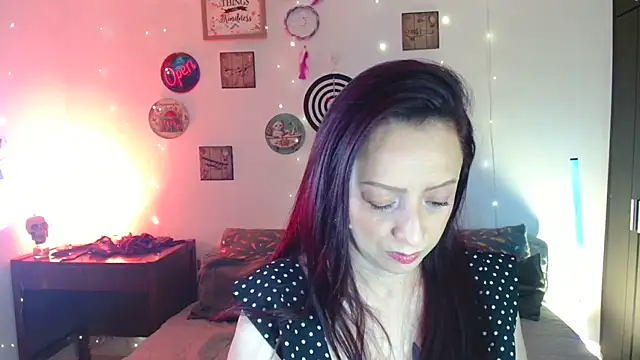 catalinamommyx online show from 06-16-26, 12:43