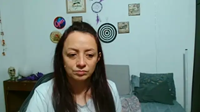 catalinamommyx online show from 06-12-26, 02:09