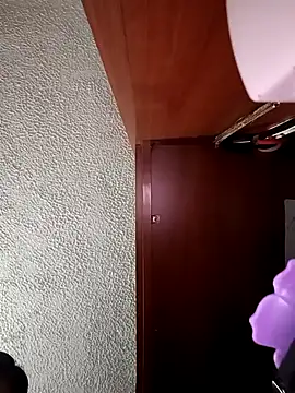 Bonny Klote online show from 12-16-25, 02:43