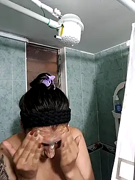 Bonny Klote online show from 09-25-25, 01:17