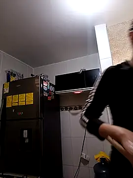 Bonny Klote online show from 10-06-25, 02:40