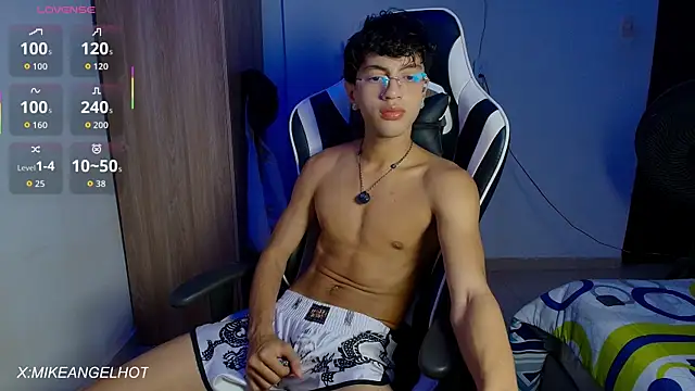 Angelligth online show from 06-27-26, 03:45