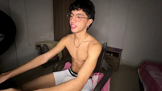 Angelligth online show from 10-23-25, 03:27