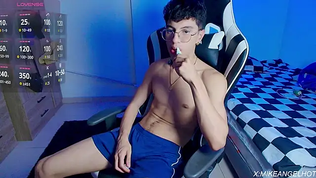 Angelligth online show from 03-27-26, 03:48