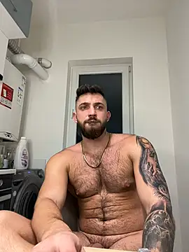 Snapshot of LoveIsBlind_ chatting on 12-15-24, 11:53 LoveIsBlind  online show from 12-15-24, 11:53