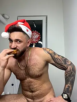 Snapshot of LoveIsBlind_ chatting on 12-24-24, 10:28 LoveIsBlind  online show from 12-24-24, 10:28