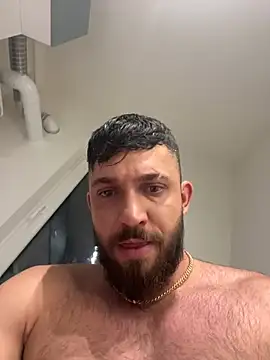 Snapshot of LoveIsBlind_ chatting on 01-30-25, 09:58 LoveIsBlind  online show from 01-30-25, 09:58