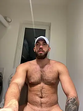 Snapshot of LoveIsBlind_ chatting on 12-05-24, 04:48 LoveIsBlind  online show from 12-05-24, 04:48