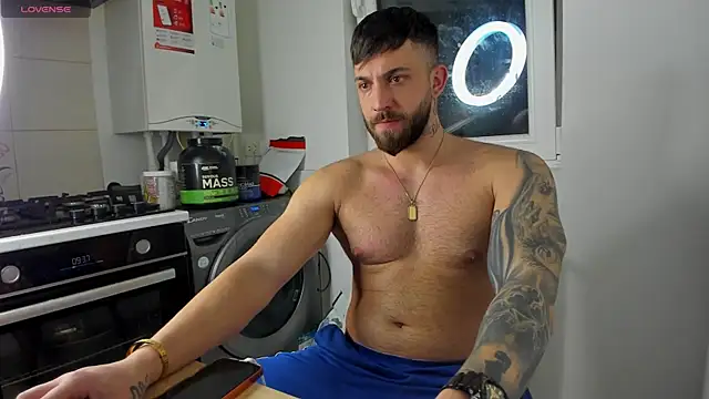LoveIsBlind  online show from 04-15-26, 06:01