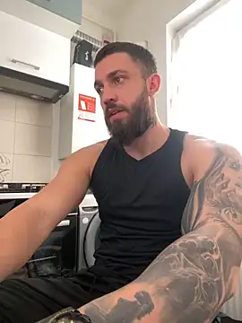 Snapshot of LoveIsBlind_ chatting on 10-28-25, 09:08 LoveIsBlind  online show from 10-28-25, 09:08