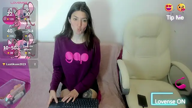 Tesa cute online show from 10-22-25, 02:44