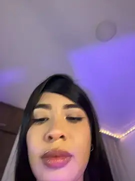 lina pink online show from 04-29-26, 12:04