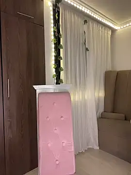 lina pink online show from 02-03-26, 06:22