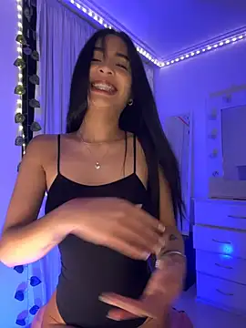 lina pink online show from 03-12-26, 04:18