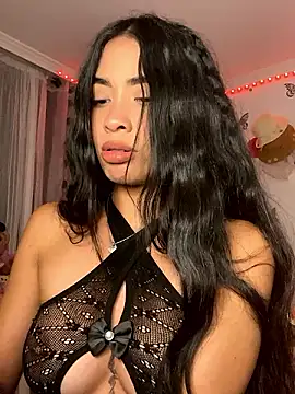 Snapshot of lina_pink chatting on 12-04-24, 11:41 lina pink online show from 12-04-24, 11:41