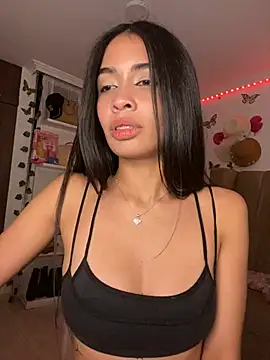 Snapshot of lina_pink chatting on 01-24-25, 01:56 lina pink online show from 01-24-25, 01:56