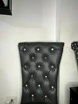 Karla-sexy01 online show from 11-04-25, 04:49