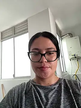 Karla-sexy01 online show from 04-13-26, 01:48