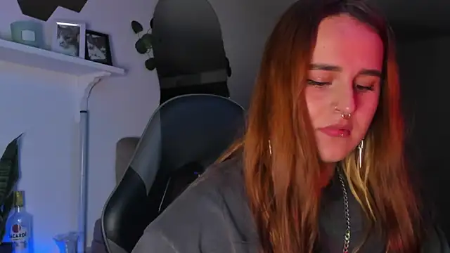 evy orange1 online show from 02-14-26, 04:45