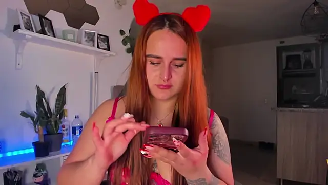 evy orange1 online show from 02-15-26, 03:40