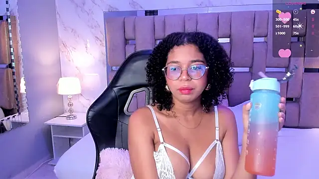 MilaHall  online show from 03-23-25, 03:54