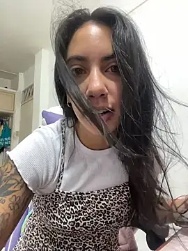 Snapshot of Heratemporal chatting on 01-15-26, 01:14 Heratemporal online show from 01-15-26, 01:14