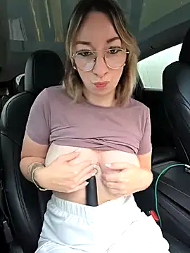 Giuliana baby online show from 11-11-25, 09:37