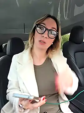 Giuliana baby online show from 10-28-25, 07:40