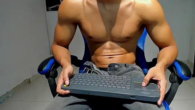 chriss jones1 online show from 01-07-26, 10:04